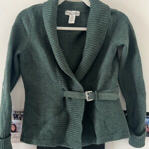 Green merino wool belted sweater